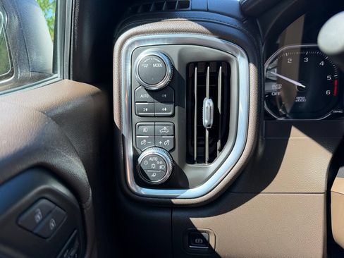 Used 2021 GMC Sierra 1500 Denali AWD/4WD image 12