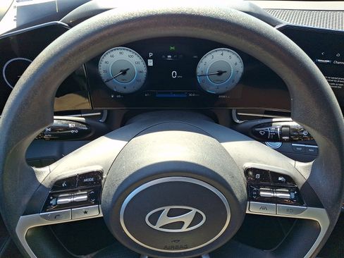 Used 2024 Hyundai Elantra SEL image 21