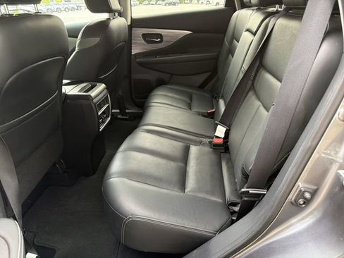 Used 2015 Nissan Murano Platinum w/ Platinum Technology Package FWD image 23