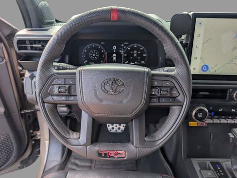 Used 2025 Toyota Tacoma TRD Pro AWD/4WD image 30
