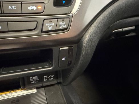 Used 2023 Honda Passport EX-L image 34