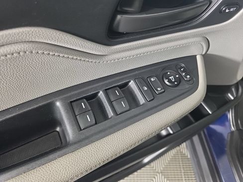 Used 2023 Honda Odyssey EX-L image 12