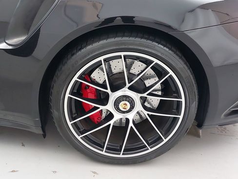Certified 2019 Porsche 911 Turbo image 32