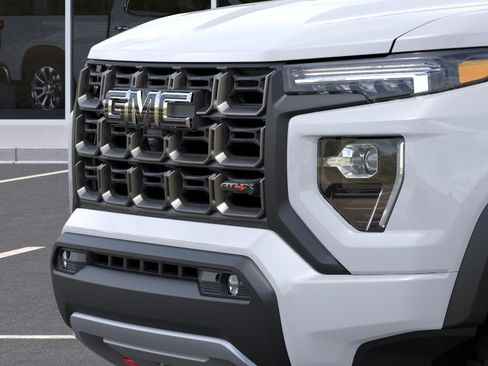 New 2026 GMC Canyon AT4X w/ LPO, Black Badging Package AWD/4WD image 14