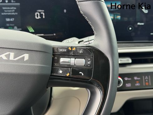 New 2026 Kia Sorento S w/ S Panoramic Sunroof Package FWD image 13