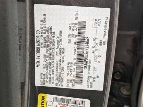 Used 2017 Ford Fusion SE w/ Equipment Group 601A image 33