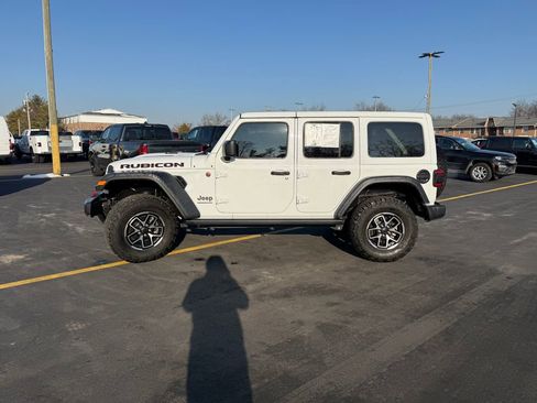 Used 2024 Jeep Wrangler Unlimited Rubicon w/ Technology Group image 4