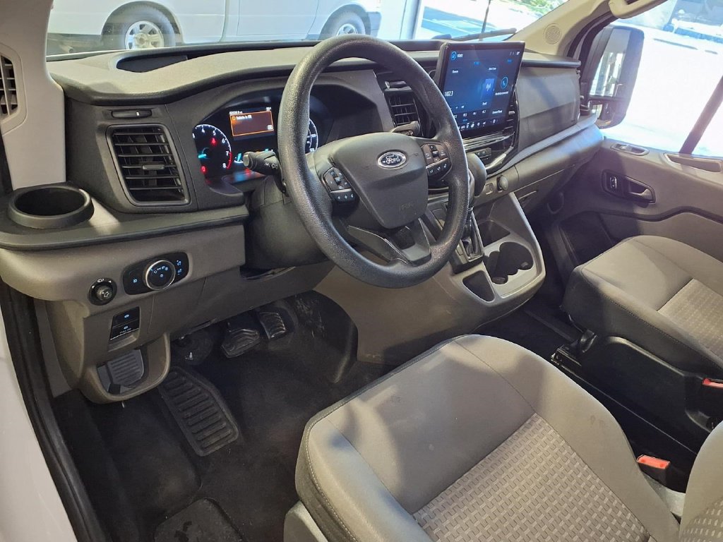 Used 2023 Ford Transit 350 XLT RWD image 4