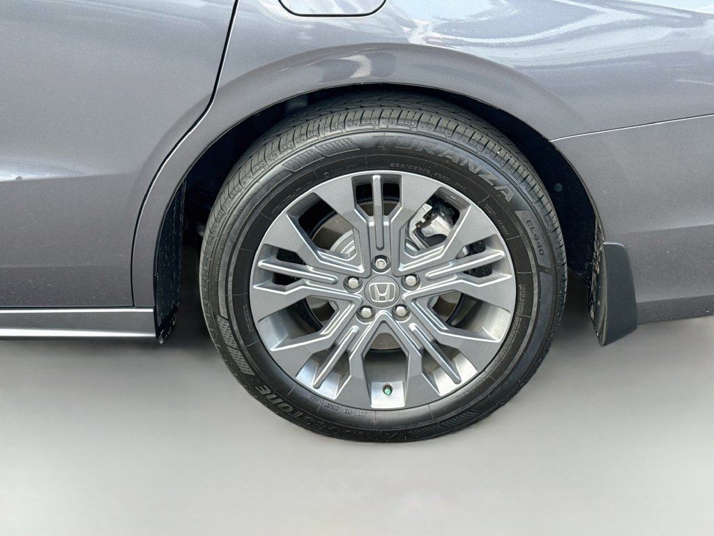 Used 2026 Honda Odyssey Touring image 23