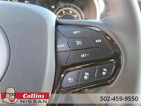 Used 2023 Jeep Cherokee Altitude Lux image 24
