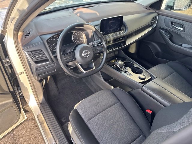 Used 2023 Nissan Rogue SV AWD/4WD image 8