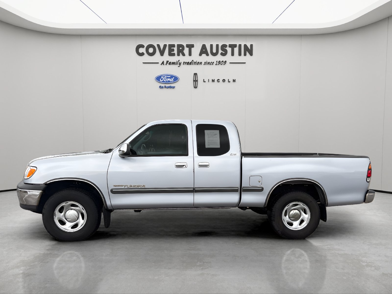 Used 2000 Toyota Tundra SR5 RWD image 2