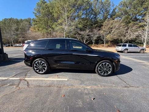 New 2026 Lincoln Nautilus Reserve image 6