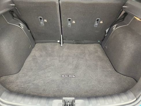Used 2023 Nissan Kicks SR w/ Interior Electronics Package FWD image 22