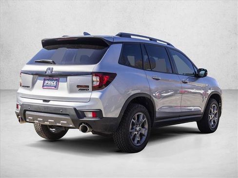 Certified 2024 Honda Passport TrailSport image 5