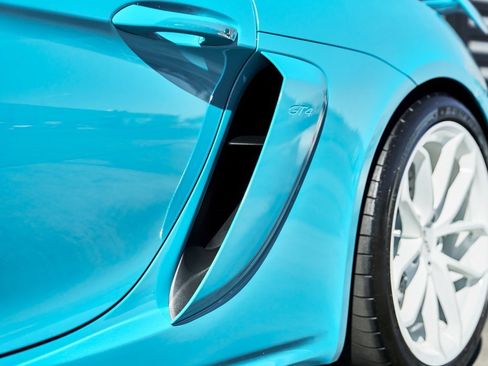 Used 2021 Porsche 718 Cayman GT4 image 8