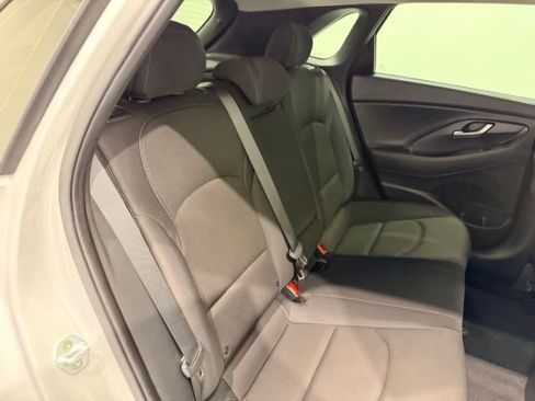 Used 2018 Hyundai Elantra GT w/ Style Package 02 FWD image 22