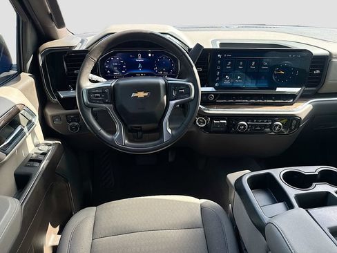 Used 2023 Chevrolet Silverado 1500 LT w/ Protection Package AWD/4WD image 21