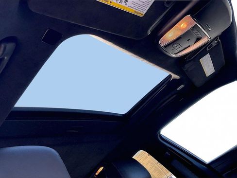 Certified 2023 Dodge Charger Scat Pack image 17