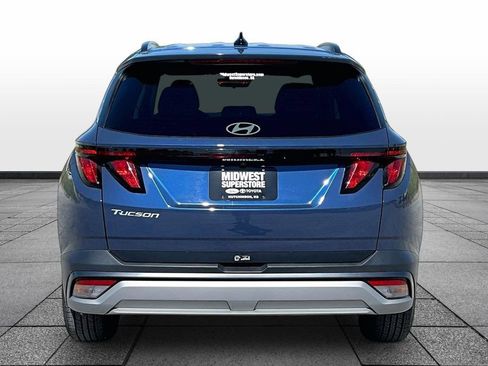 Used 2025 Hyundai Tucson SEL FWD image 4
