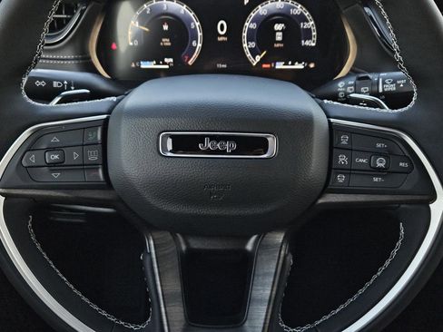 New 2026 Jeep Grand Cherokee L 2WD image 21