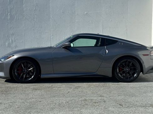 Used 2024 Nissan Z Performance w/ Floor Mat Package RWD image 6
