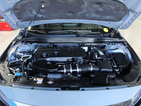 Used 2021 Honda Accord Touring image 15