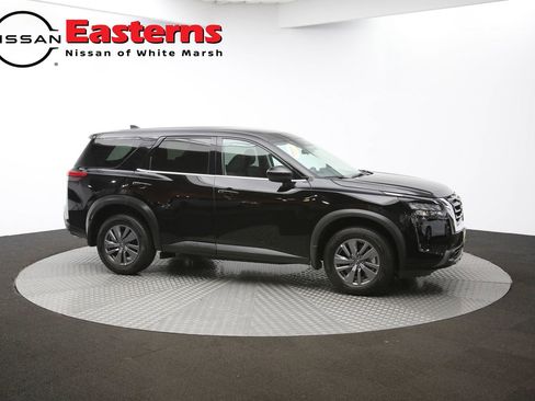 Used 2025 Nissan Pathfinder S image 77