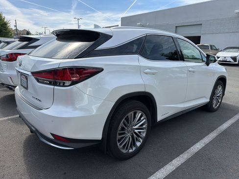 Used 2020 Lexus RX 450h AWD w/ Luxury Package image 4