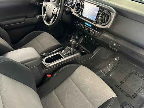 Used 2023 Toyota Tacoma TRD Off-Road w/ Technology Package AWD/4WD image 19