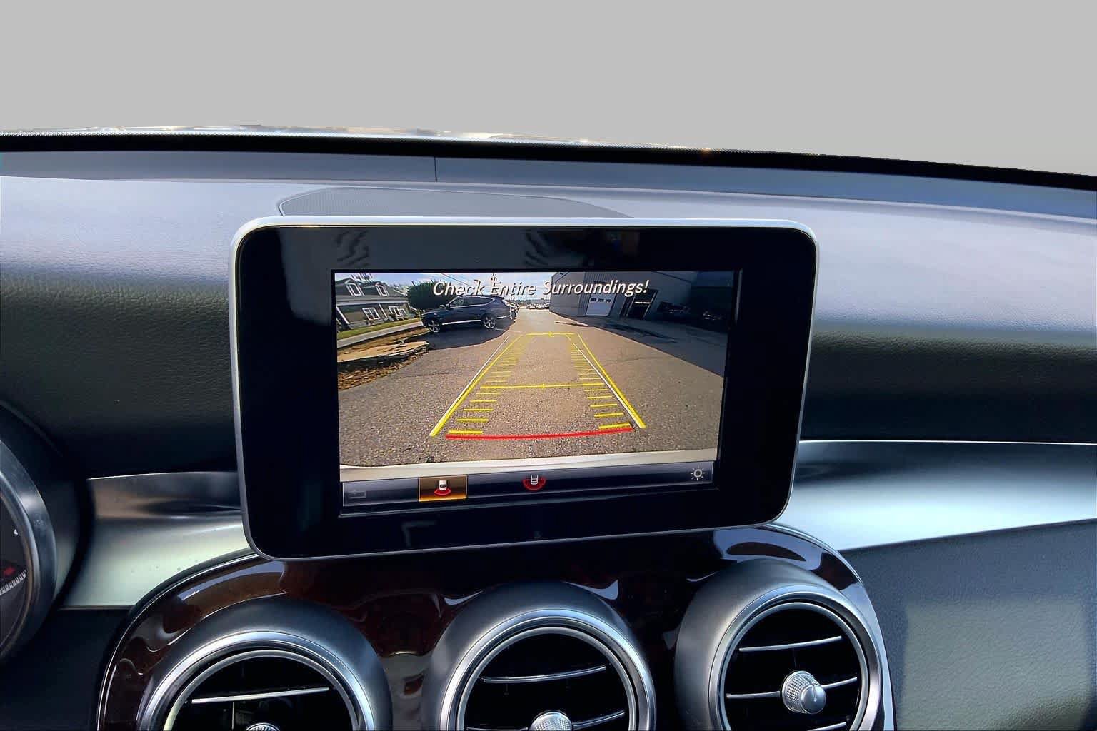 Used 2019 Mercedes-Benz GLC 300 4MATIC image 28