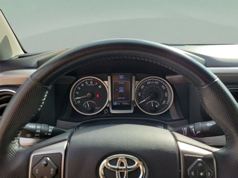 Used 2023 Toyota Tacoma SR5 w/ Technology Package AWD/4WD image 16