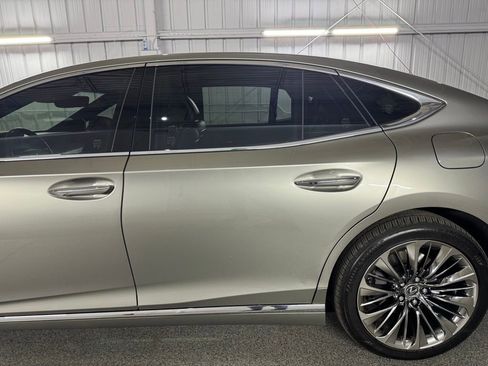 Used 2018 Lexus LS 500 AWD w/ Luxury Package image 14