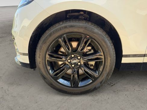 Certified 2023 Land Rover Range Rover Velar R-Dynamic S image 9