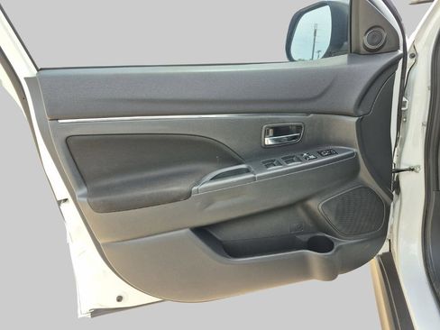 Used 2021 Mitsubishi Outlander Sport LE FWD image 21