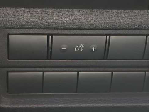 Used 2022 Mitsubishi Outlander SE image 26