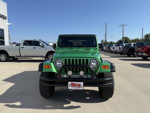 Used 2004 Jeep Wrangler 4WD w/ 30" Tire & Wheel Group image 22