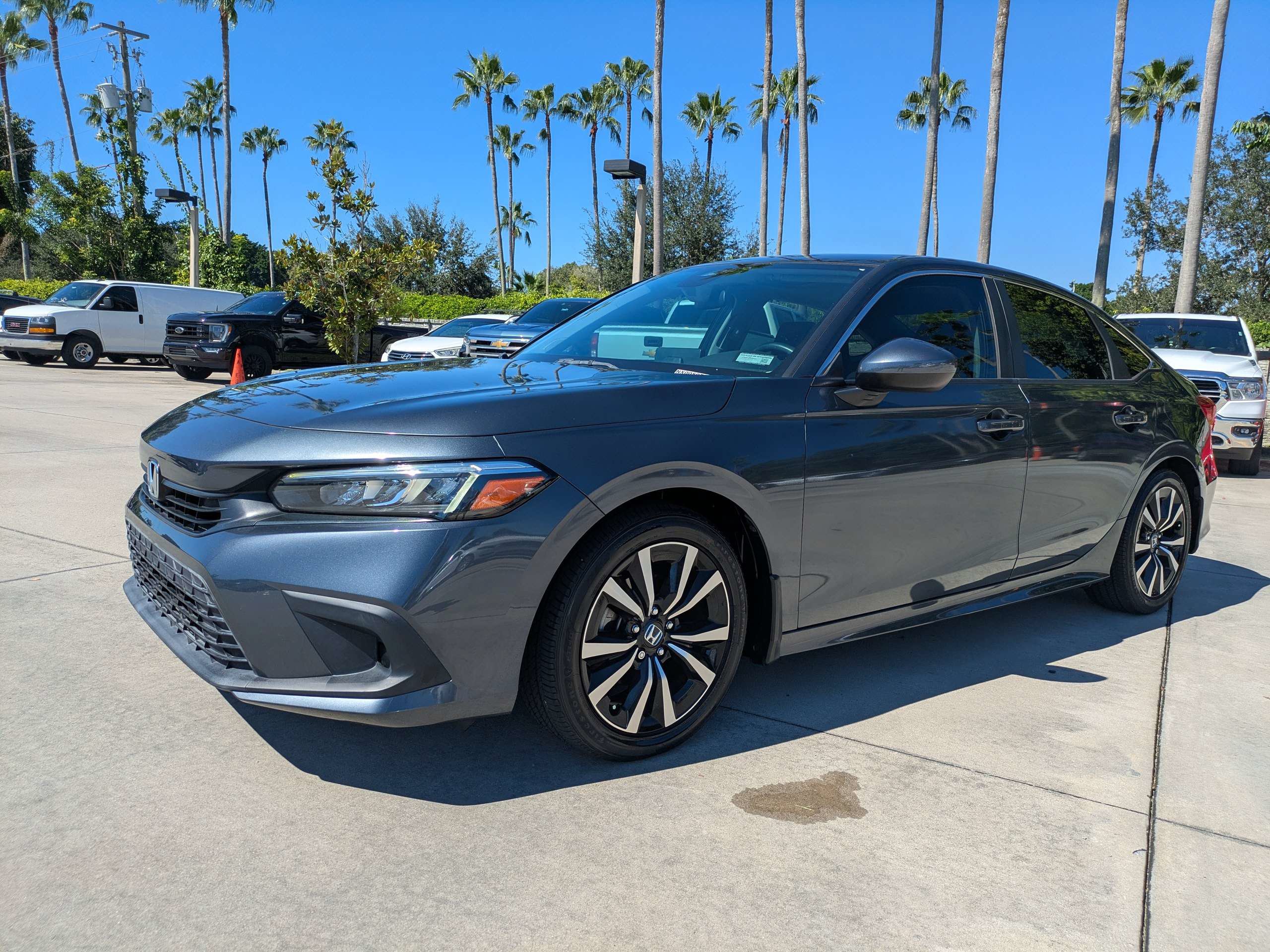 Used 2022 Honda Civic EX image 5