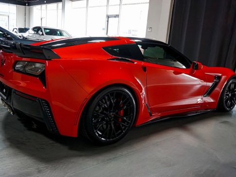 Used 2016 Chevrolet Corvette Z06 w/ 3LZ Preferred Equipment Group image 52