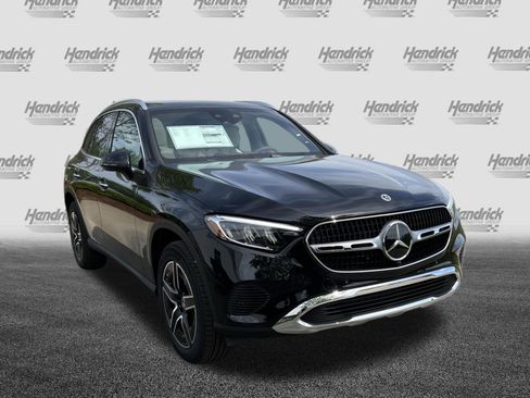 New 2026 Mercedes-Benz GLC 300 4MATIC image 2