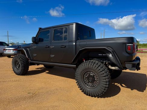 Used 2022 Jeep Gladiator Sport AWD/4WD image 11