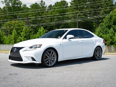 Used 2016 Lexus IS 200t RWD image 3