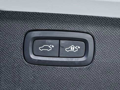 Certified 2024 Volvo XC90 B6 Ultimate AWD/4WD image 35