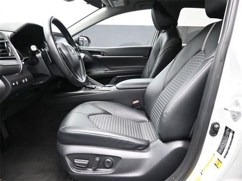 Used 2023 Toyota Camry SE image 21