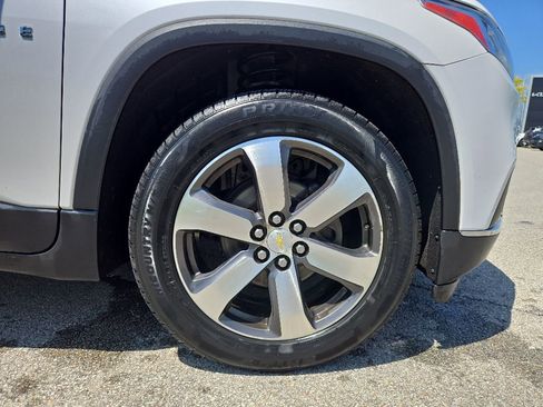 Used 2018 Chevrolet Traverse LT AWD/4WD image 37