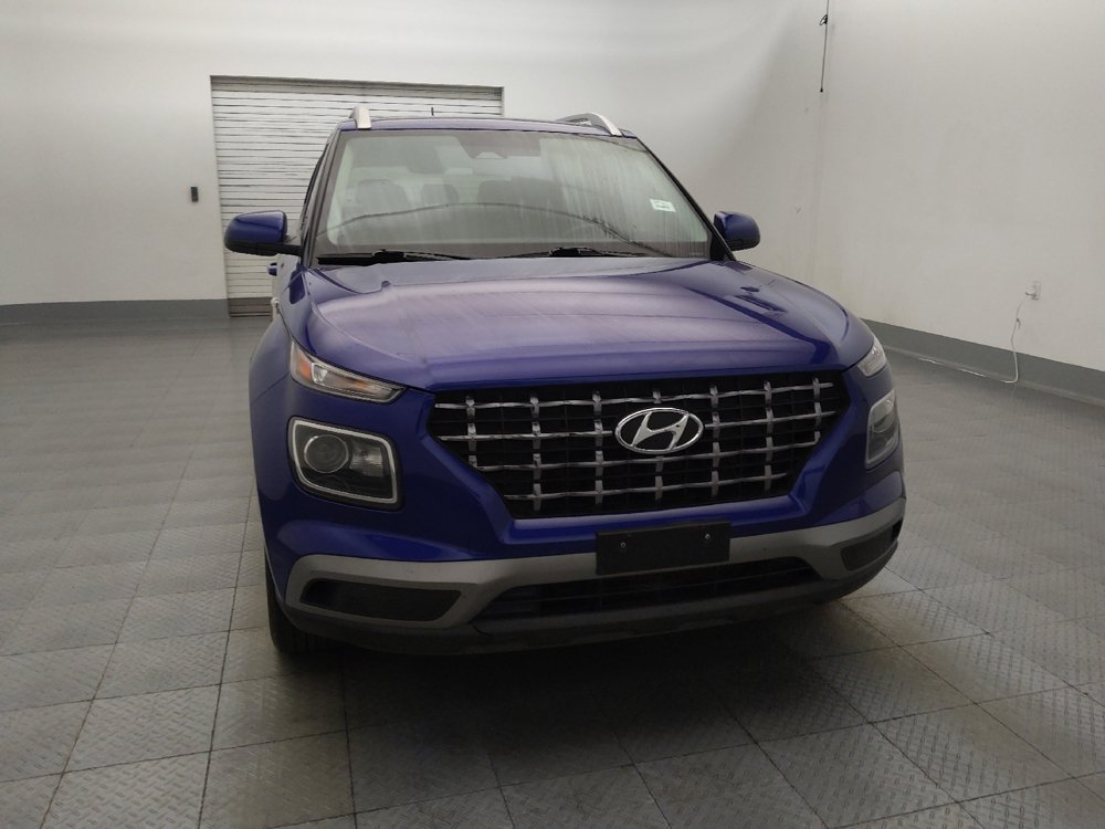 Used 2023 Hyundai Venue SEL FWD image 14