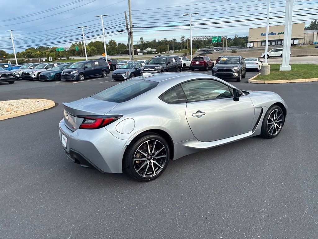 Used 2024 Toyota GR86 RWD image 8