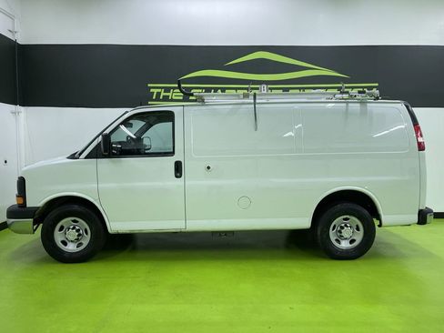 Used 2014 Chevrolet Express 2500 image 6