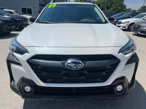 Used 2023 Subaru Outback Premium AWD/4WD image 8