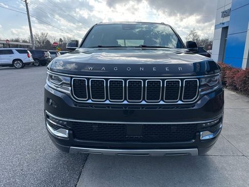 Used 2022 Jeep Wagoneer Series III w/ Premium Group I image 4